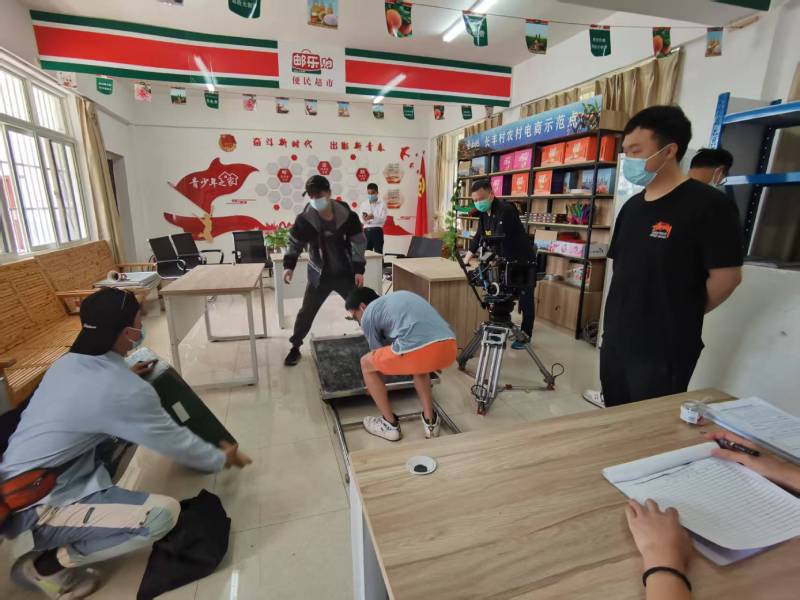 追星女孩心理学分析报告：河曲县广告片拍摄公司揭秘饭圈应援式传播逻辑